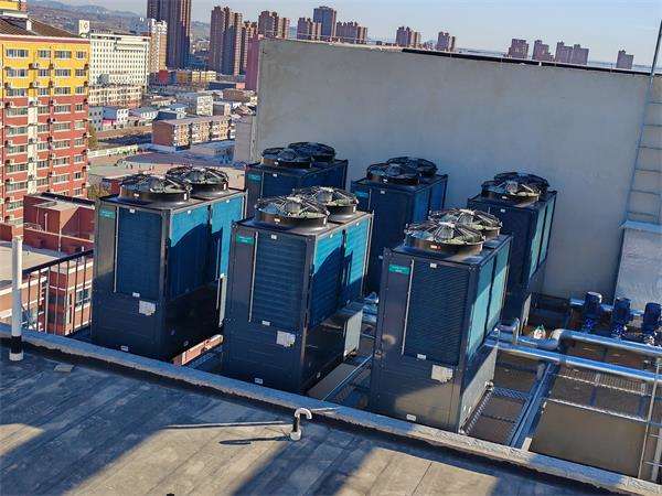 會(huì)所與洗浴中心必備：空氣能熱水機(jī)組的省心與舒適